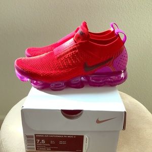 Ladies...Nike Vapor Max...Size 7